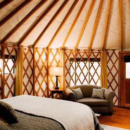 Tuckaseegee @ Sky Ridge Yurts Bryson City Exterior foto
